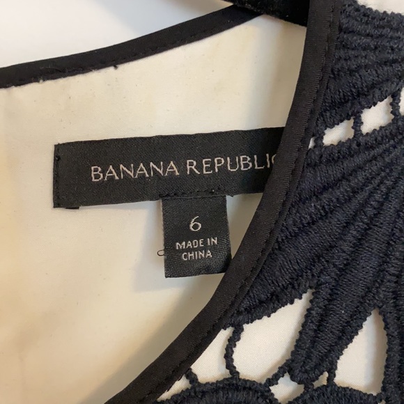 Banana Republic Black Lace & Cream Shift Dress - Picture 3 of 6